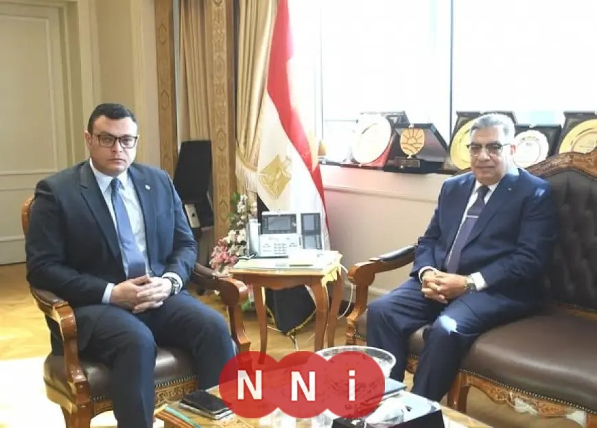 وزير الإسكان ومحافظ الدقهلية يدرسان ملفات التعاون المشترك بشكل مكثف