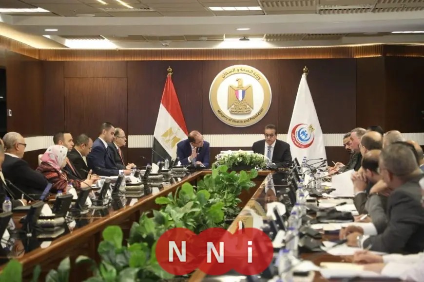 وزيرا الصحة والمالية يناقشان تحسين سلاسل توريد الأدوية والمستلزمات الطبية لضمان انتظامها