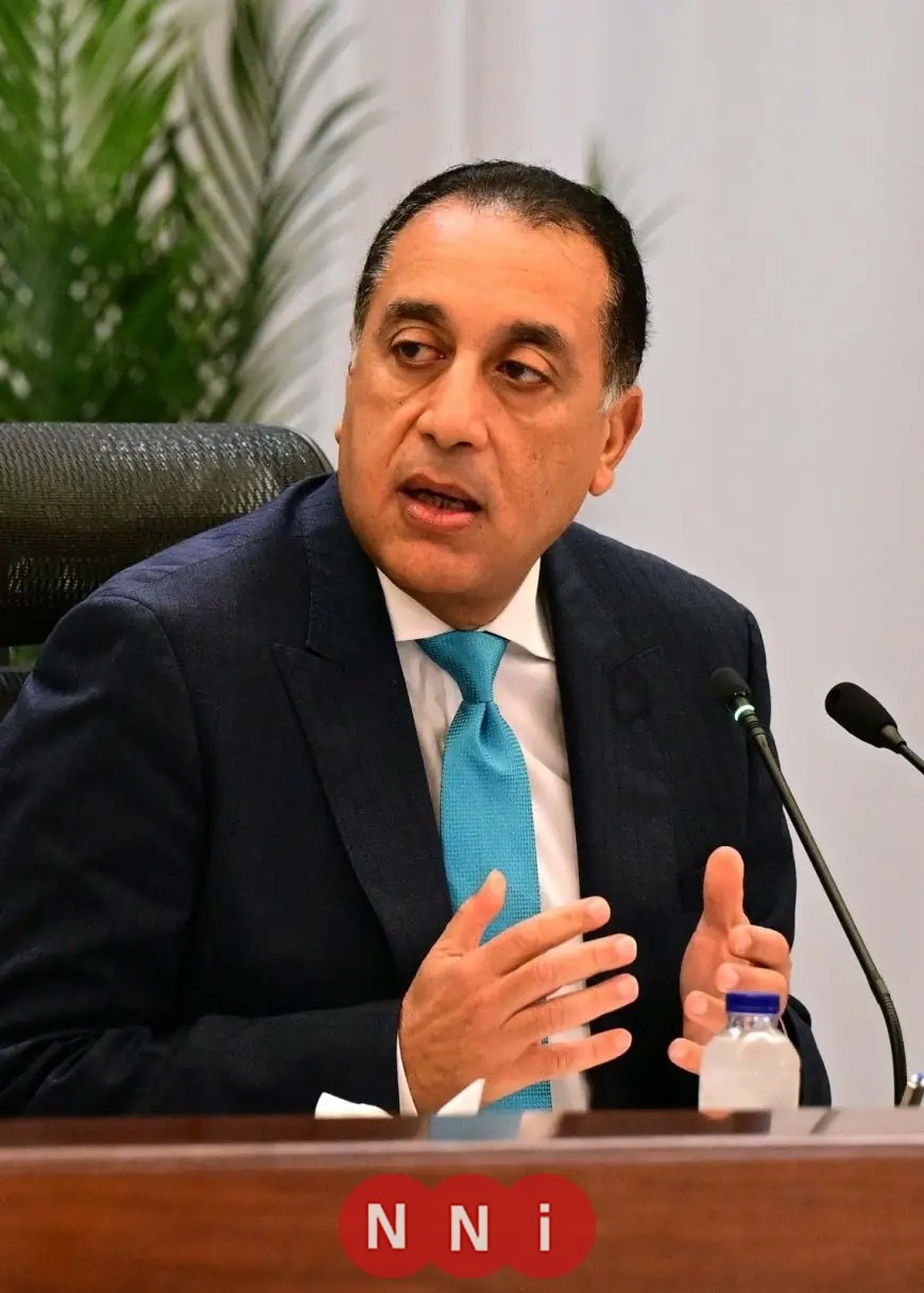 رئيس الوزراء يحقق في تفاصيل حريق سوق الخواجات بالمنصورة ويتابع تطورات الحادث