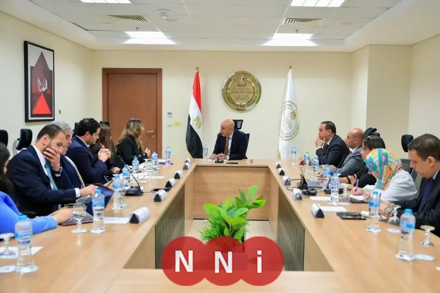 عبداللطيف يناقش مع الغرفة الأمريكية سبل تعزيز الاستثمارات في التعليم قبل الجامعي والفني