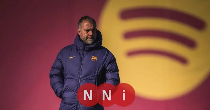 هانزي فليك يدعم تمديد عقد إريك غارسيا ويؤكد أهمية حماية لامين يامال