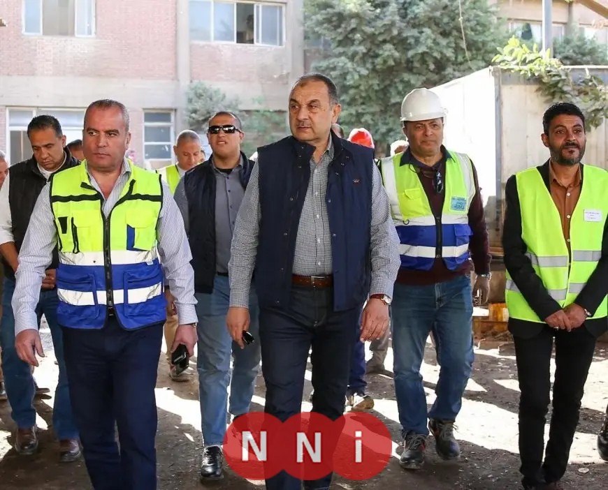 وزير قطاع الأعمال العام يعاين أسطول النقل السياحي ويؤكد تعزيز التصنيع المحلي