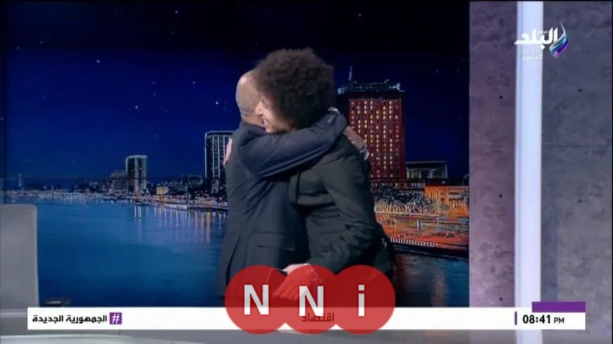 أحمد موسى يحتضن أحمد عبد القادر ميدو مباشرة على الهواء: عودة حميدة