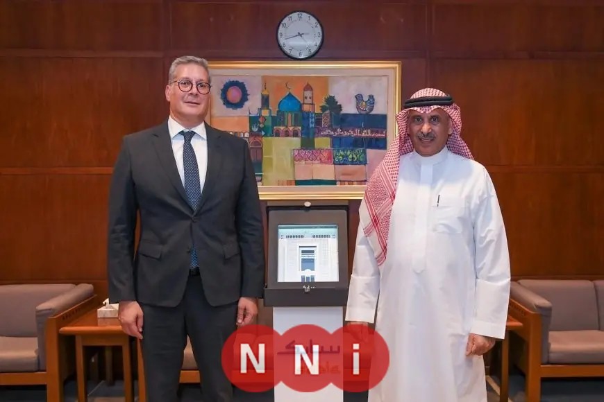 وزير البترول يناقش تعزيز التعاون في البتروكيماويات مع الرئيس التنفيذي لسابك