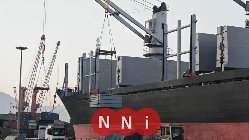 قطاع الأعمال يحقق إنجازاً بتصدير شحنة فحم بترولي مكلسن بقيمة مليوني دولار