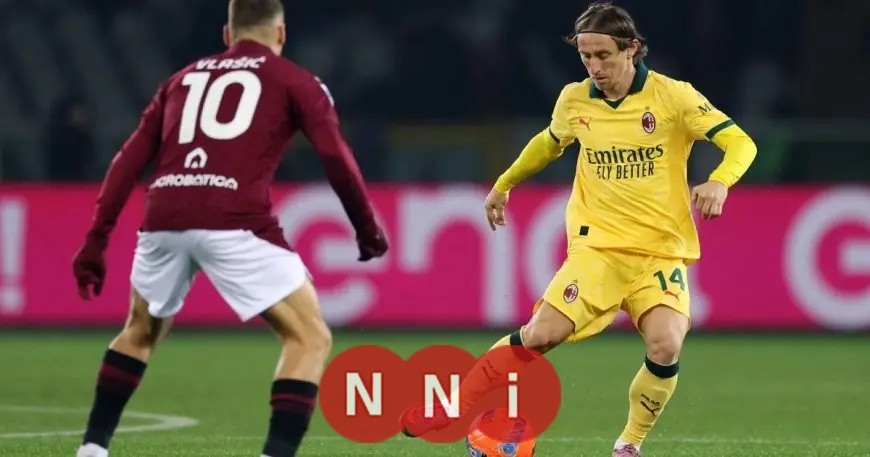 ميلان يقلب الطاولة وينتزع صدارة الدوري الإيطالي بلعبة الكراسي المستمرة