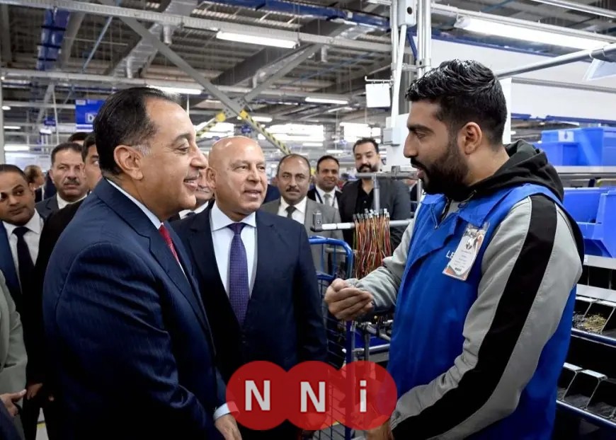 رئيس الوزراء يشيد بتجربة شاب من المنوفية خلال افتتاح مصنع ليوني مصر في مدينة بدر والاستماع للعاملين فيه