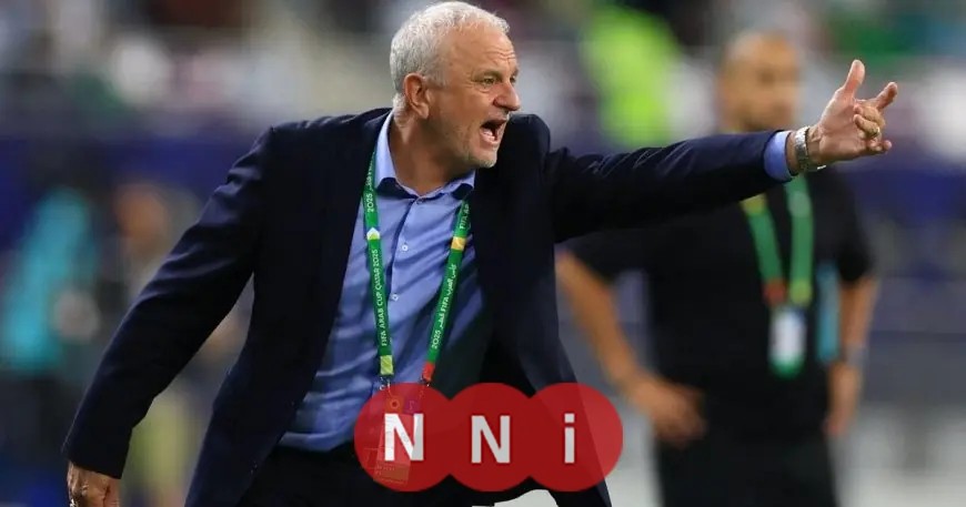 غراهام أرنولد يعبر عن فخره بصمود العراق 92 دقيقة رغم اللعب بعشرة لاعبين