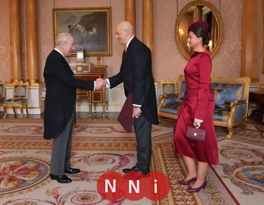 سفير مصر في لندن يسلم أوراق اعتماده للملك تشارلز الثالث