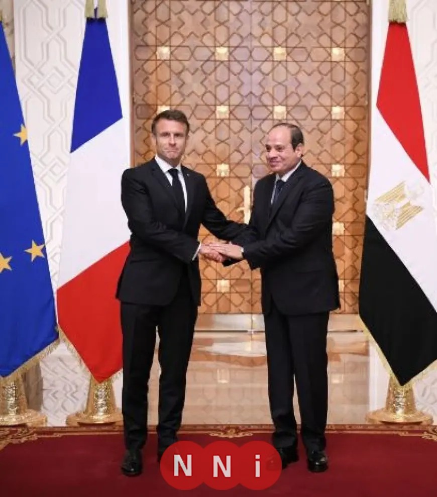 ماكرون يشيد بدور مصر البارز في تعزيز الاستقرار الإقليمي