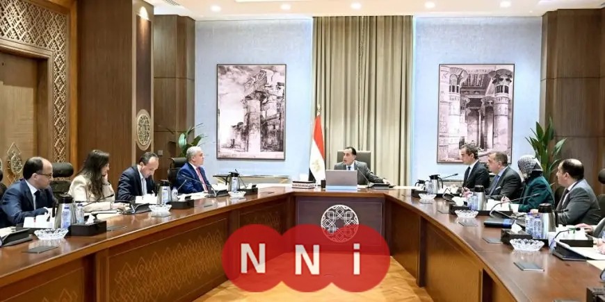 مدبولي يؤكد اهتمام الحكومة بتعزيز الاقتصاد في ماسبيرو والصحف القومية