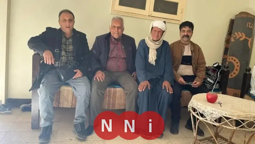 الطلاب اليمنيون يكرمون معلمهم في سوهاج بزيارة مؤثرة بعد مرور 40 عامًا