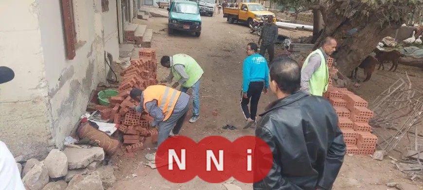 مدينة قها بالقليوبية تشهد إصلاح واجهات المنازل المتضررة جراء حادث القطار