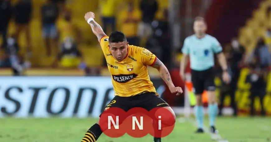 مقتل مدافع برشلونة ماريو بينيدا في الإكوادور بعملية إطلاق نار