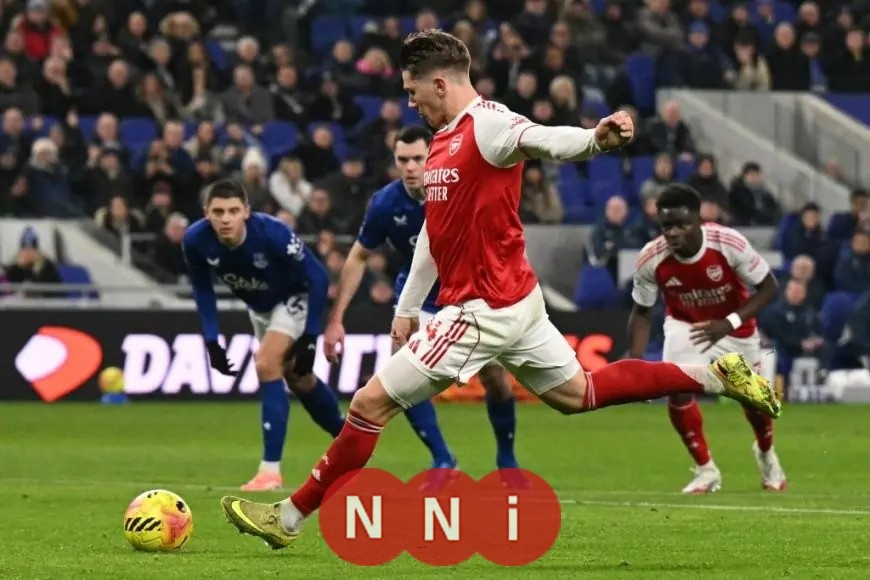 آرسنال يتجاوز إيفرتون ويستعيد صدارة الدوري الإنجليزي الممتاز