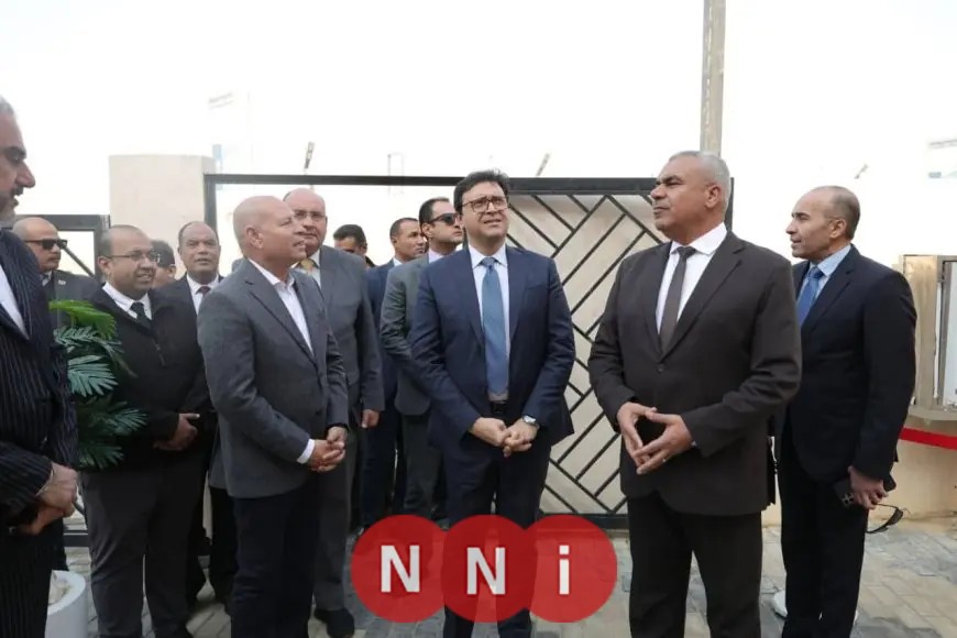 جولة تفقدية لوزير الثقافة ومحافظ القاهرة في مكتبة نون السحار 2 بزهراء المعادي قبل الافتتاح