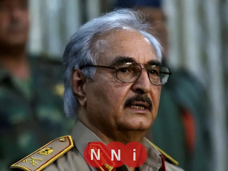 حفتر يودع رئيس أركان المجلس الليبي ومرافقيه بعد تحطم طائرتهم في تركيا