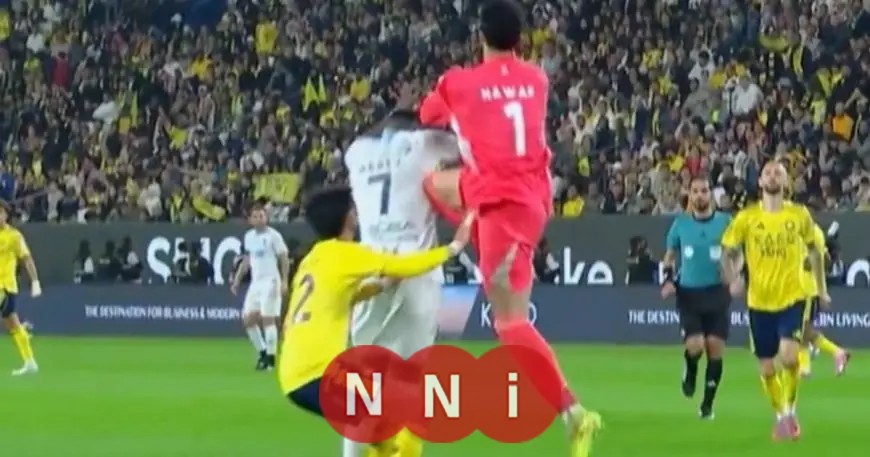 نواف العقيدي يتسبب في إصابة لاعب الأخدود بكسور في القفص الصدري خلال مواجهة النصر