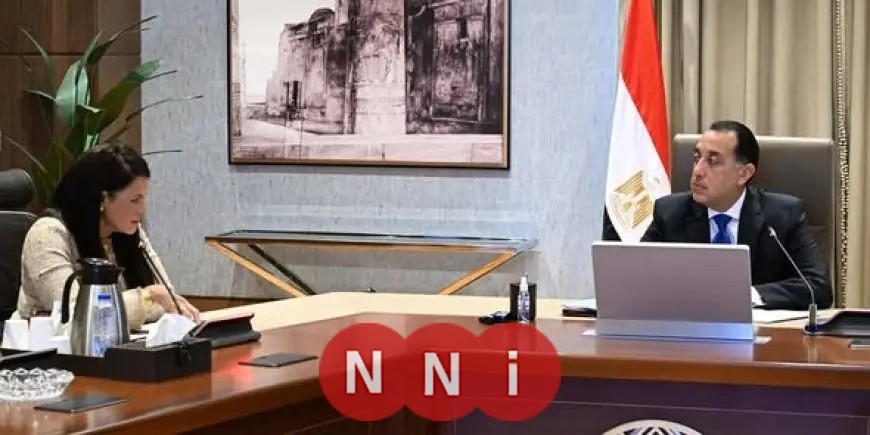 رئيس الوزراء يقيّم مع وزيرة التخطيط إنجازات اللجنة الاستشارية للاقتصاد الرقمي