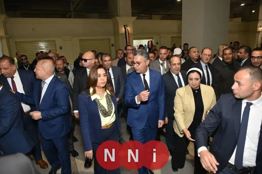 وزيرا التموين والتنمية المحلية ومحافظ القاهرة يفتتحون سوق ومعرض مستلزمات الأسرة في السبتية