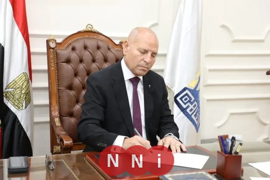 محافظة القاهرة تبدأ في تفكيك وبيع مكونات كوبري السيدة عائشة بحي الخليفة