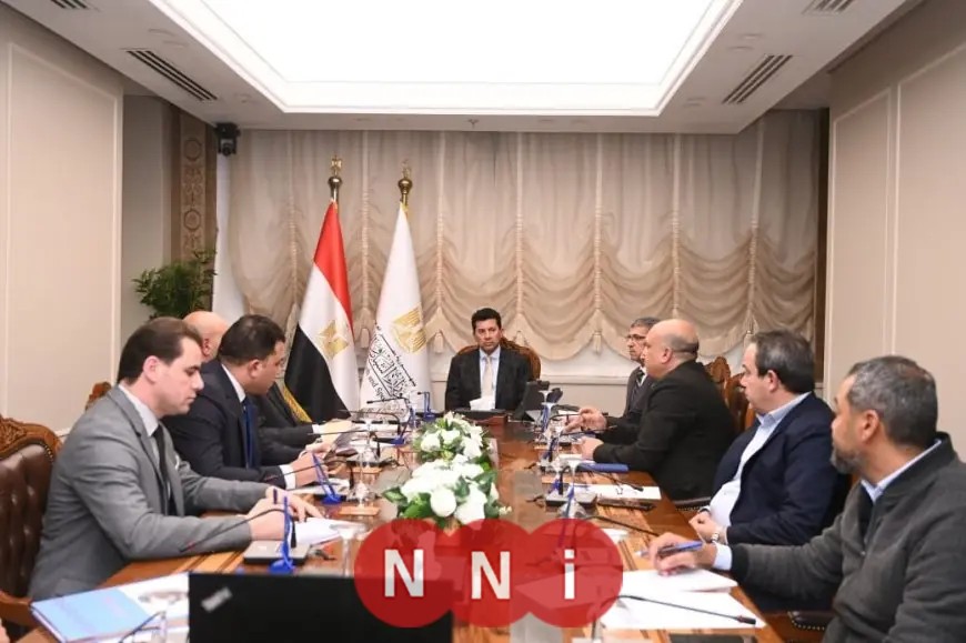 وزير الرياضة يستعرض تحضيرات مصر لاستقبال جولة كأس العالم المرتقبة