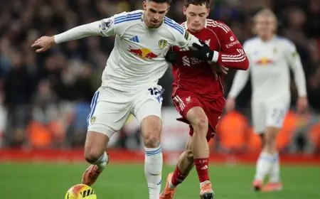 ليفربول يفقد نقطتين ثمينتين أمام ليدز في مباراة الدوري الإنجليزي