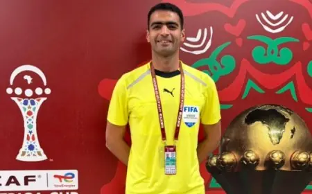 حسام عزب يشارك في تحكيم مباراة مثيرة بين جنوب إفريقيا والكاميرون في بطولة كان 2025