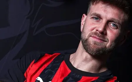 ميلان يتعاقد مع فولكروغ بالرقم 9 بعد تجربة وست هام غير الناجحة