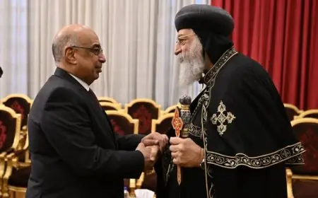 وزير العدل يحتفل بعيد الميلاد المجيد بزيارة الكاتدرائية المرقسية