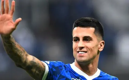 صفقة مثيرة بين إنتر ميلان والهلال: كانسيلو في مواجهة صفقة تبادلية محتملة