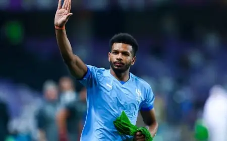 علي البليهي يتردد في قبول عرض نادي الشباب