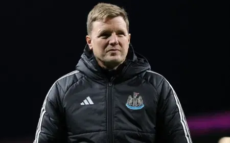 إيدي هاو يكشف موقفه من تدريب مانشستر يونايتد بعد مغادرة أموريم