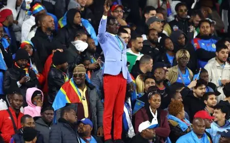 عمورة نجم الجزائر يقدم اعتذاره لمشجع في الكونغو الديمقراطية