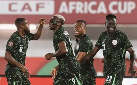 أزمة تضرب معسكر منتخب نيجيريا قبل المباراة الحاسمة ضد الجزائر في ربع نهائي كأس أمم أفريقيا