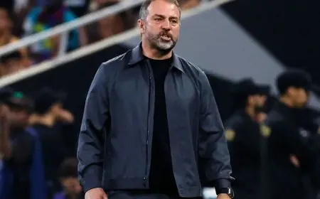 هانزي فليك يعبر عن إعجابه ببرشلونة الحالي ويستمتع بمشاهدته