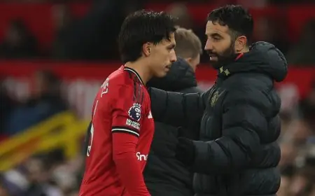 سبب اشتباك روبن أموريم مع لاعب مانشستر يونايتد قبل مغادرته