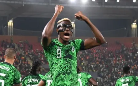 الحكومة النيجيرية تنهي أزمة مستحقات اللاعبين وتعزز صفوفها قبل المواجهة الحاسمة أمام الجزائر في أمم إفريقيا