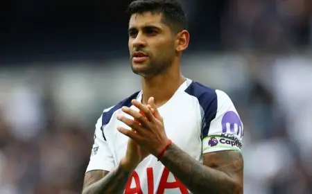 روميرو يوجه انتقادات لاذعة لإدارة توتنهام بعد الهزيمة أمام بورنموث