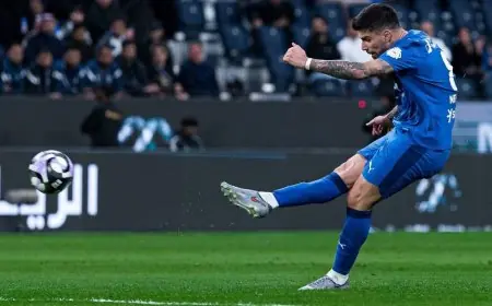 روبن نيفيز يتألق بفنونه ويقود الهلال لانتصار ساحق على الحزم