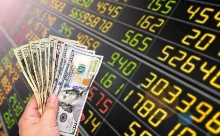 اكتشف أسباب ارتفاع الدولار إلى أعلى مستوياته الشهرية