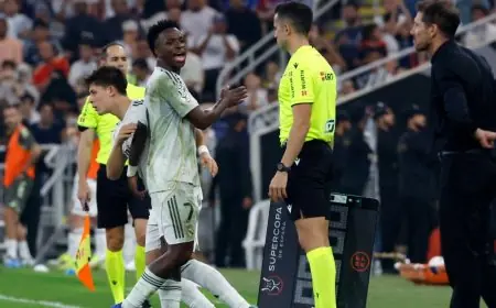 أتلتيكو مدريد يدعم سيميوني ويحمّل فينيسيوس مسؤولية الاشتباك