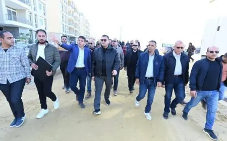 وزير الإسكان يتابع تقدم مشروع مارينا 8 وتحديث مدخل مارينا 5