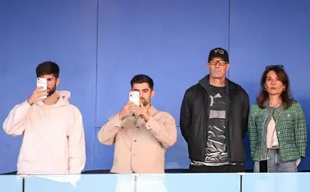 زيدان يشجع زملاء لوكا في مباراة الجزائر ونيجيريا في ربع نهائي أمم أفريقيا