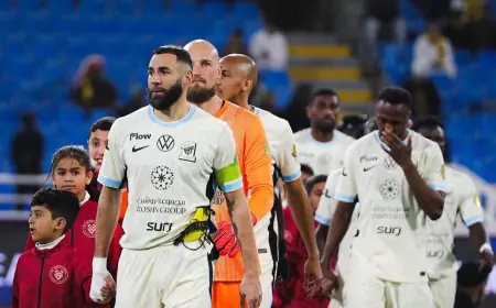 الرئيس السابق لأولمبيك ليون يعقد تجديد عقد كريم بنزيما مع الاتحاد