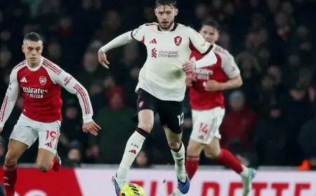 إصابة قوية في ركبة برادلي تُجبر ليفربول على الإعلان عن جراحة اللاعب المرتقبة