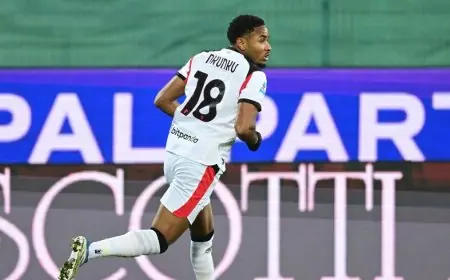 ميلان ينتزع تعادلاً مثيراً من فيورنتينا ويواجه خطر فقدان المركز الثاني