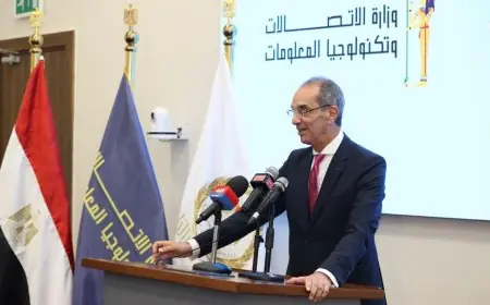 وزير الاتصالات يكشف عن خطة لتوظيف 75 ألف موظف جديد بالقطاع خلال 3 سنوات
