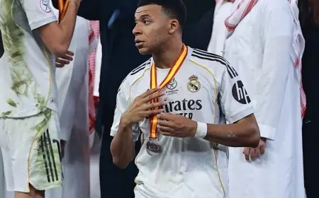 تعرف على طلب مبابي من نجوم ريال مدريد بعد هزيمتهم أمام برشلونة