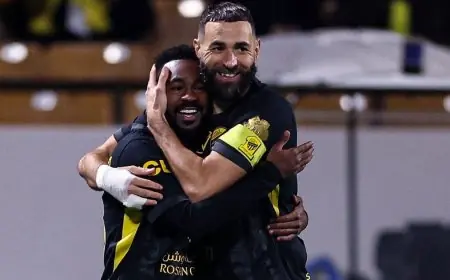 تشكيلة الجولة 15 في الدوري السعودي: نجم من الهلال وآخر من الاتحاد